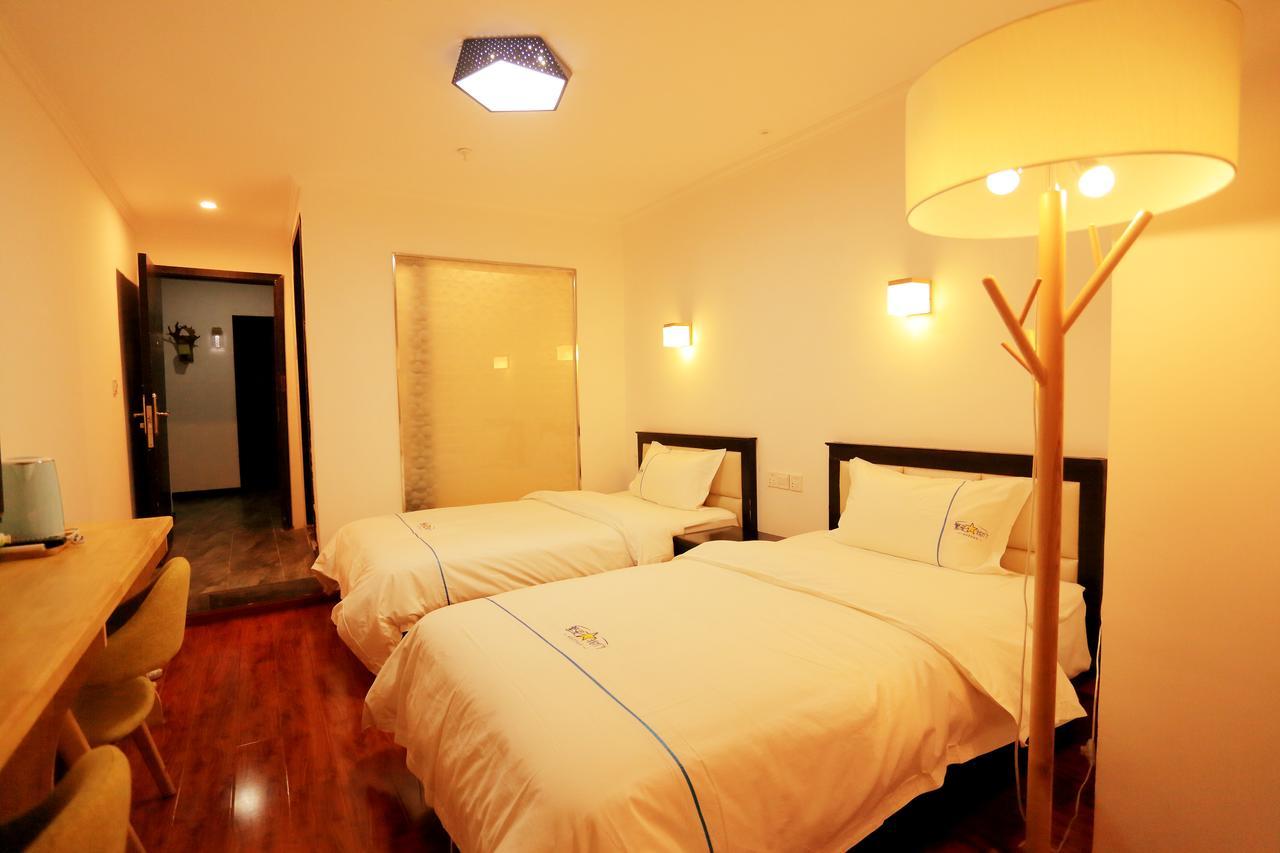 Infinite Stars Us Youth Hostel 청두 객실 사진